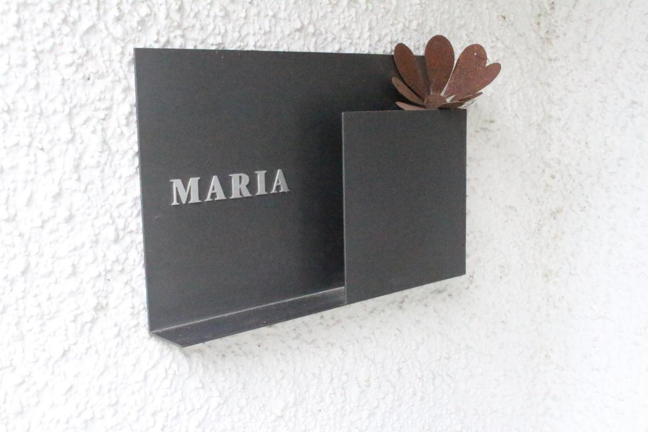 Studio Maria Egg Luaran gambar